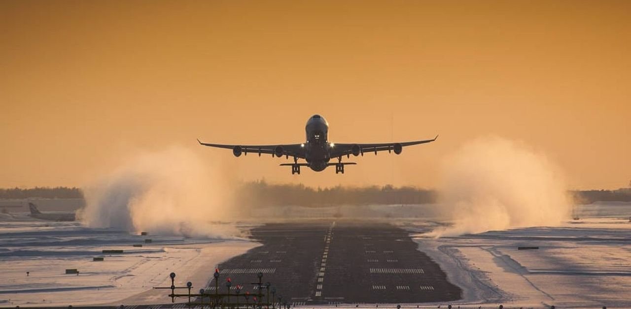 Lufthansa Airlines IVL Terminal